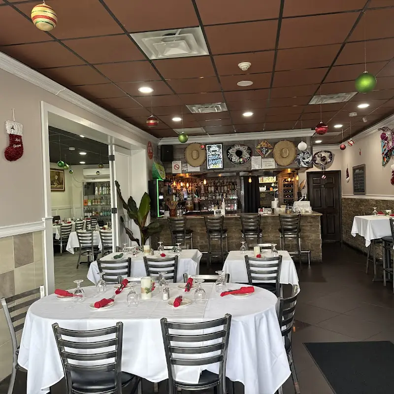 Cebollines Mexican Restaurant & Grill
