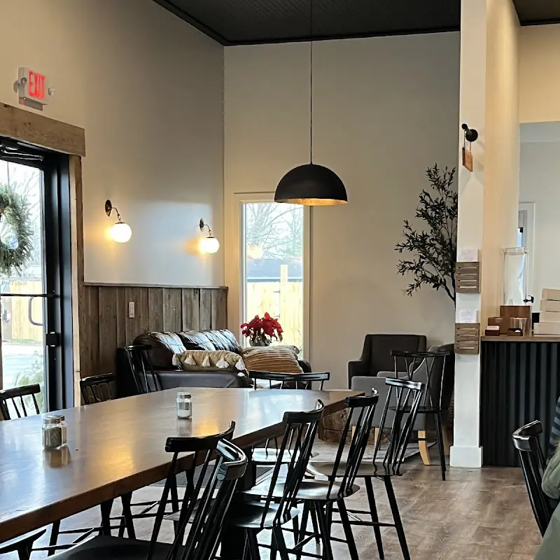 The Red Hen Cafe & Bakery