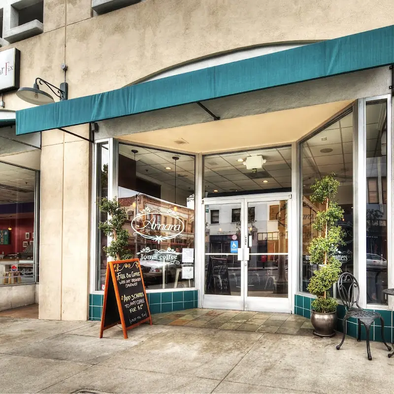 Amara Cafe & Restaurant