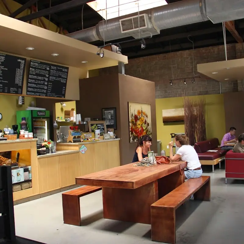 Tupelo Coffee & Roasting