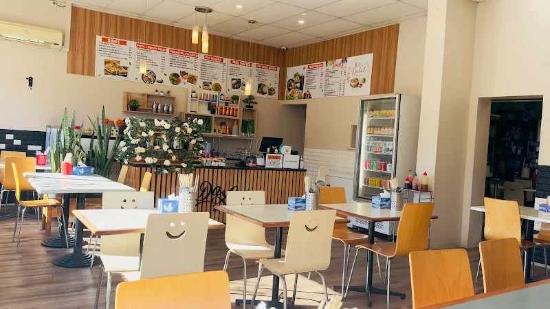 Dalat Cafe / Restaurant