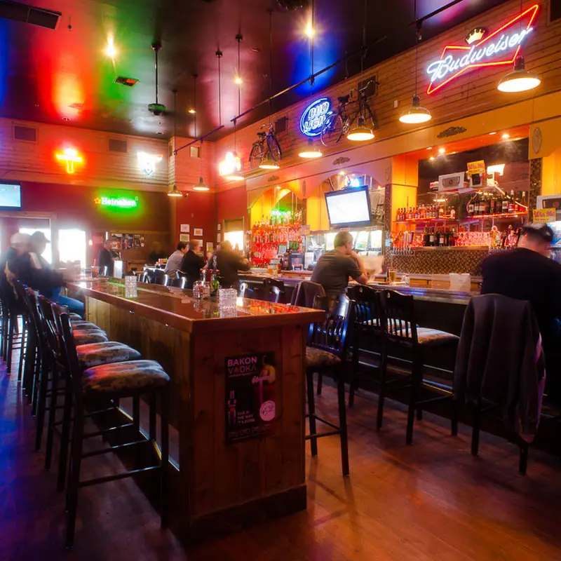 Buzz Inn Steakhouse - Arlington