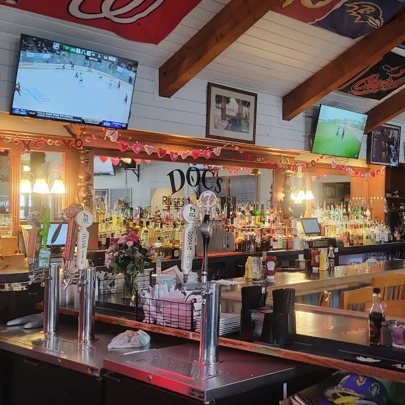 Doc's Riverside Grille