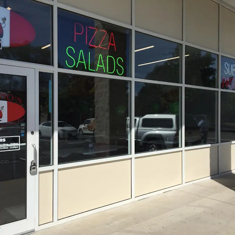 Paisano's Pizza