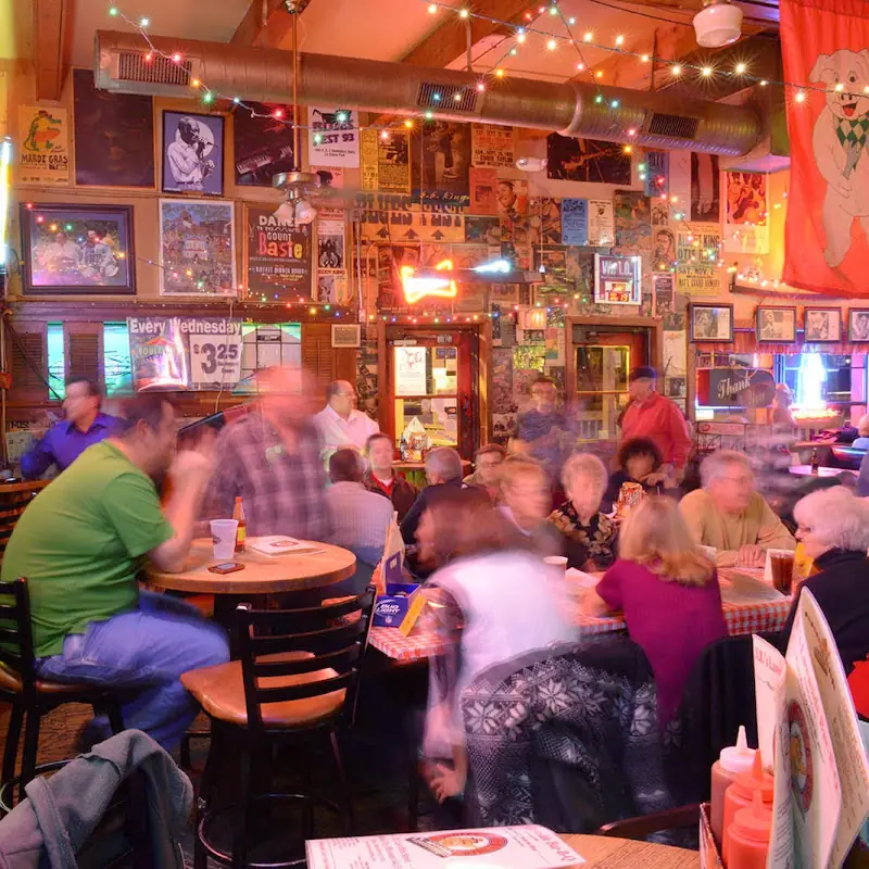 B.B.'s Lawnside BBQ