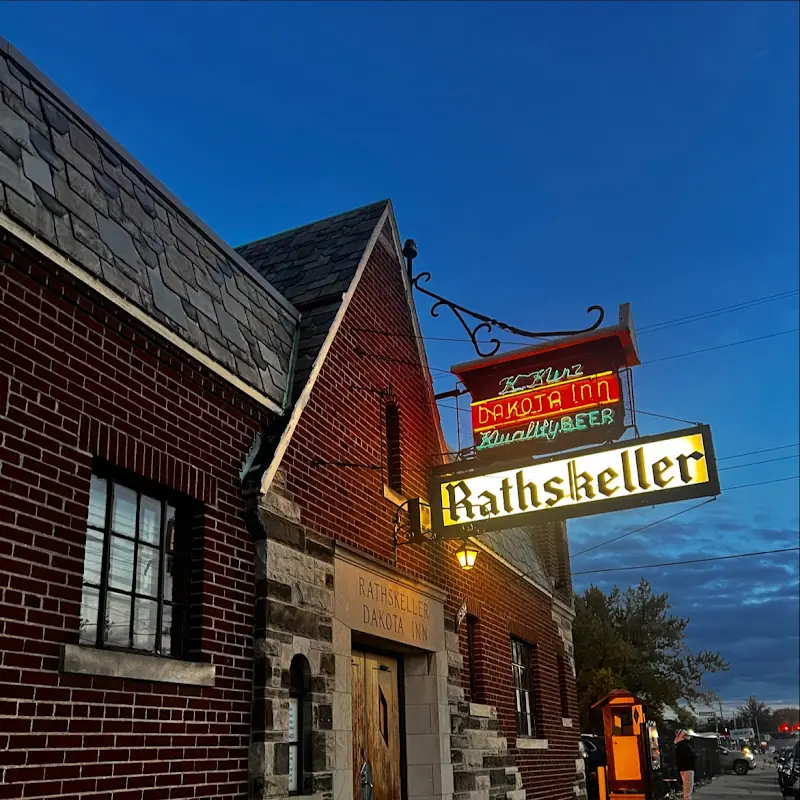 Dakota Inn