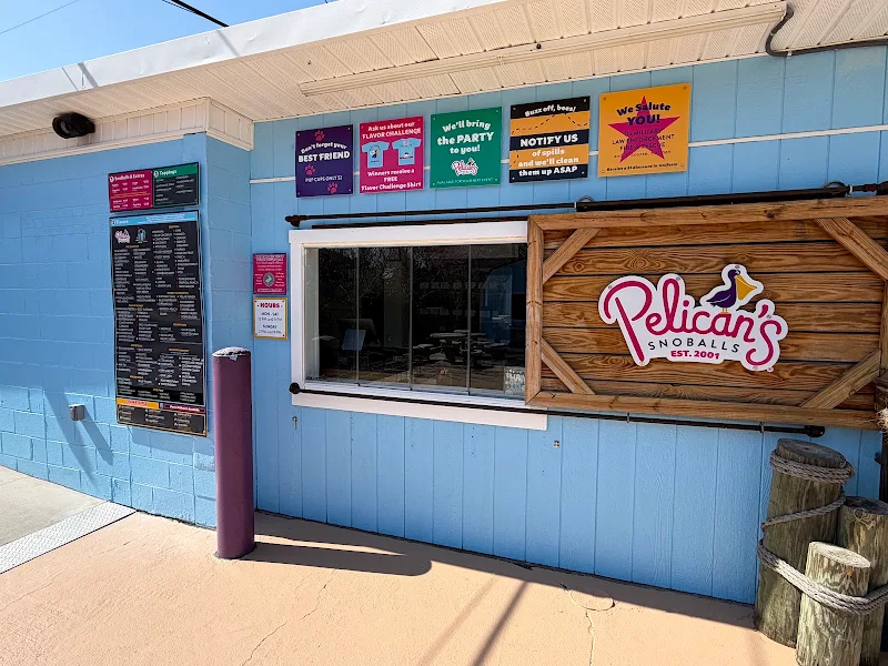Pelican's SnoBalls on Rosewood