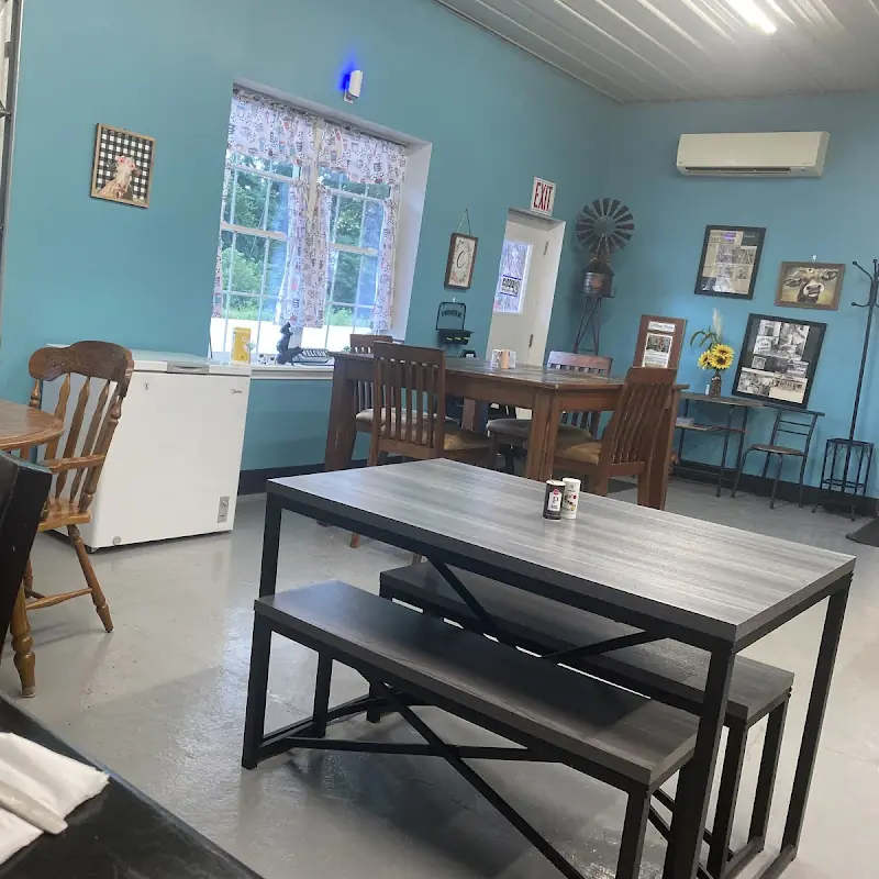 Carson's Corner Restaurant