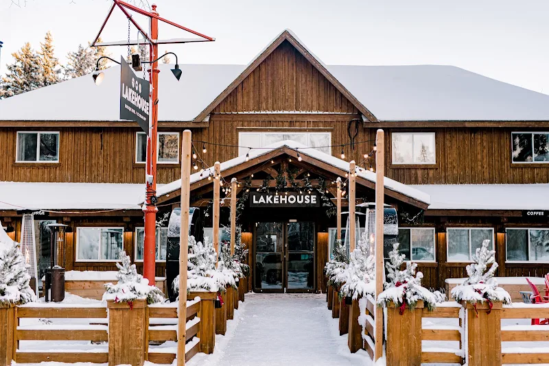 Lakehouse Restaurant
