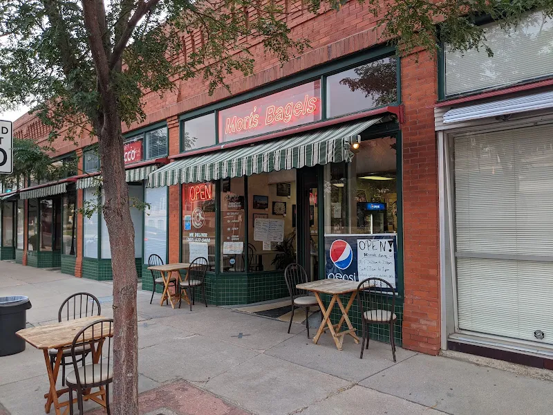 Mort's Bagels
