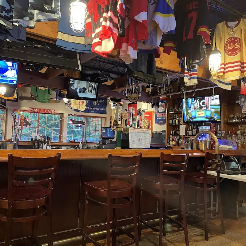 Players Club Restaurant and Sports Bar