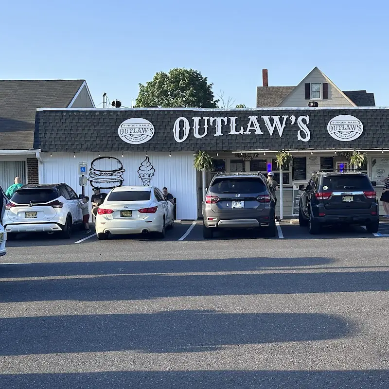 Outlaw's Burger Barn & Creamery