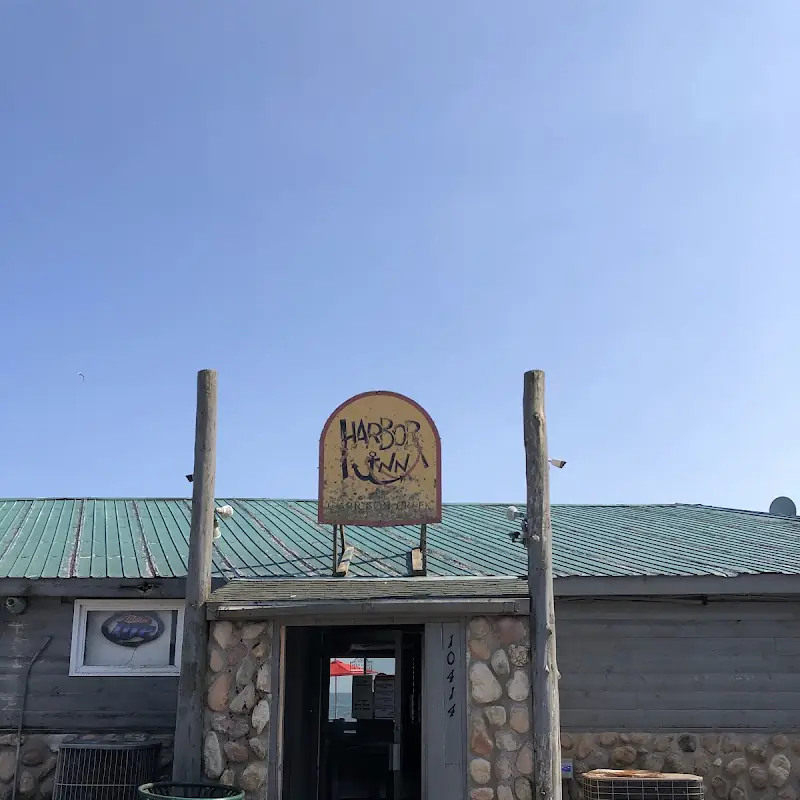 Harbor Inn Bar & Pizza
