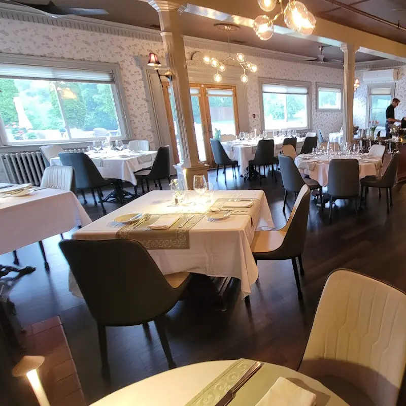 Rossmount Inn