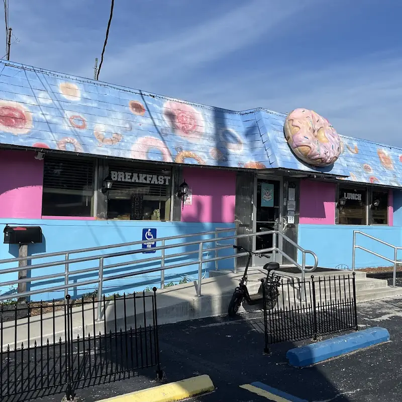 Heavenly Donuts Sweets & Eats