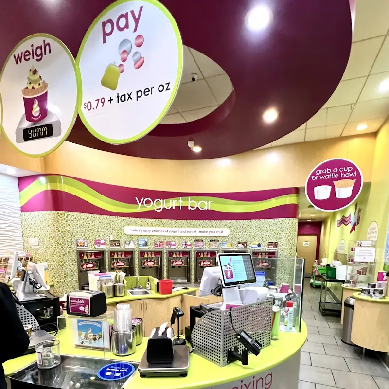 Menchie's Frozen Yogurt