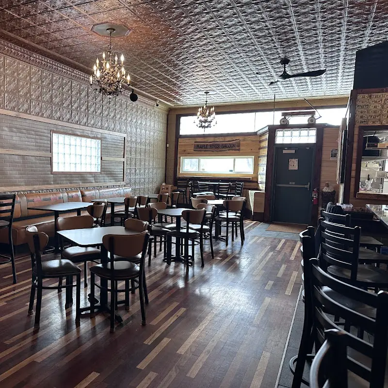 Maple River Saloon & Eatery