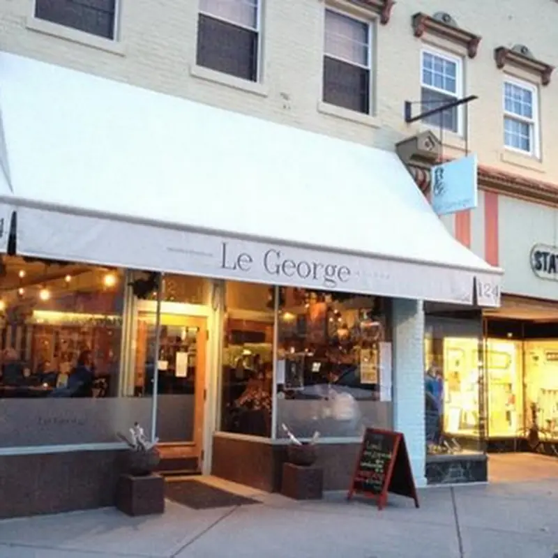 Le George Mediterranean Bar & Bistro
