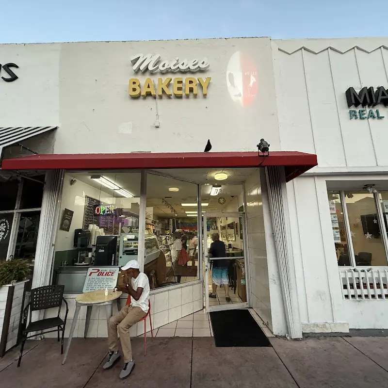 Moises Bakery Miami Beach