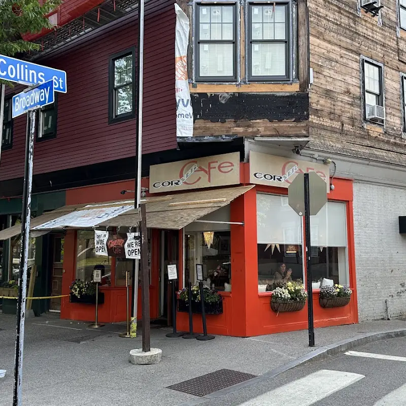 Corner Café