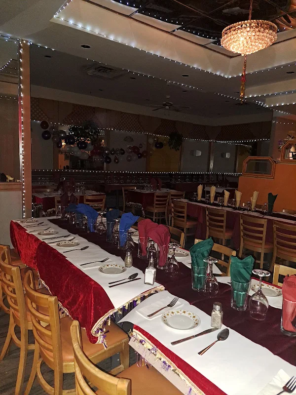 Restaurant old cari de linde.) free parking.