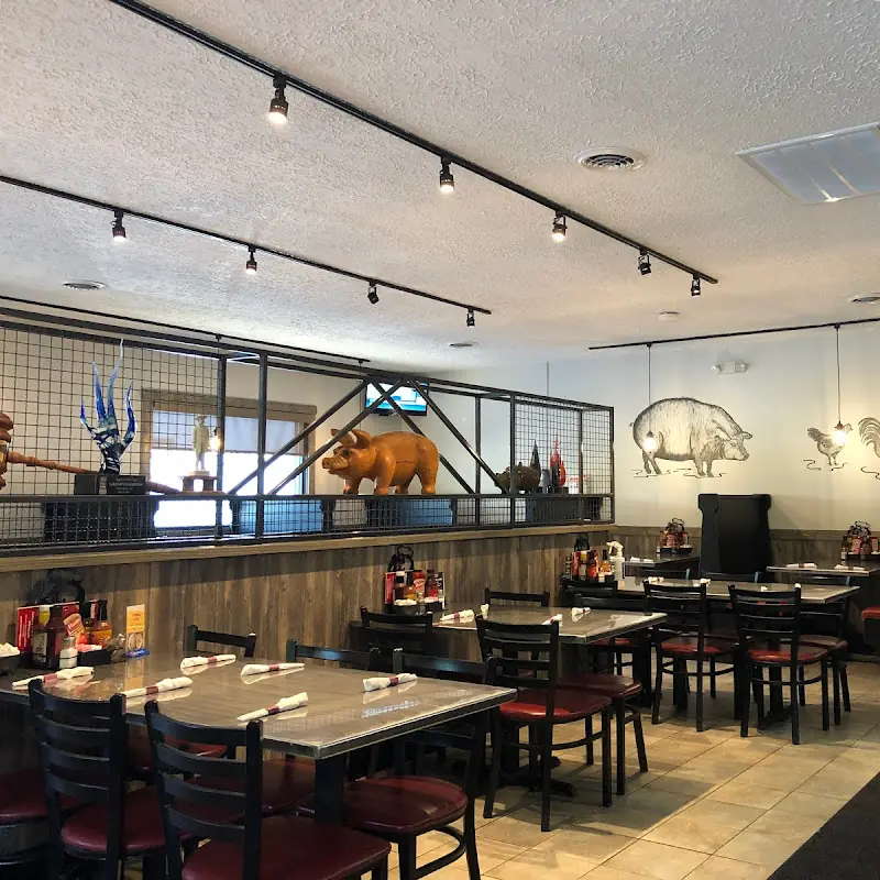 Checkered Pig BBQ & Ribs