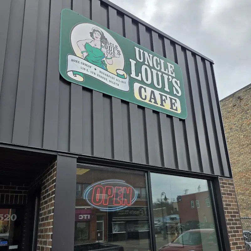 Uncle Loui's Cafe