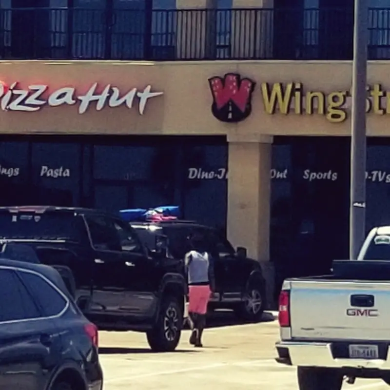 Pizza Hut