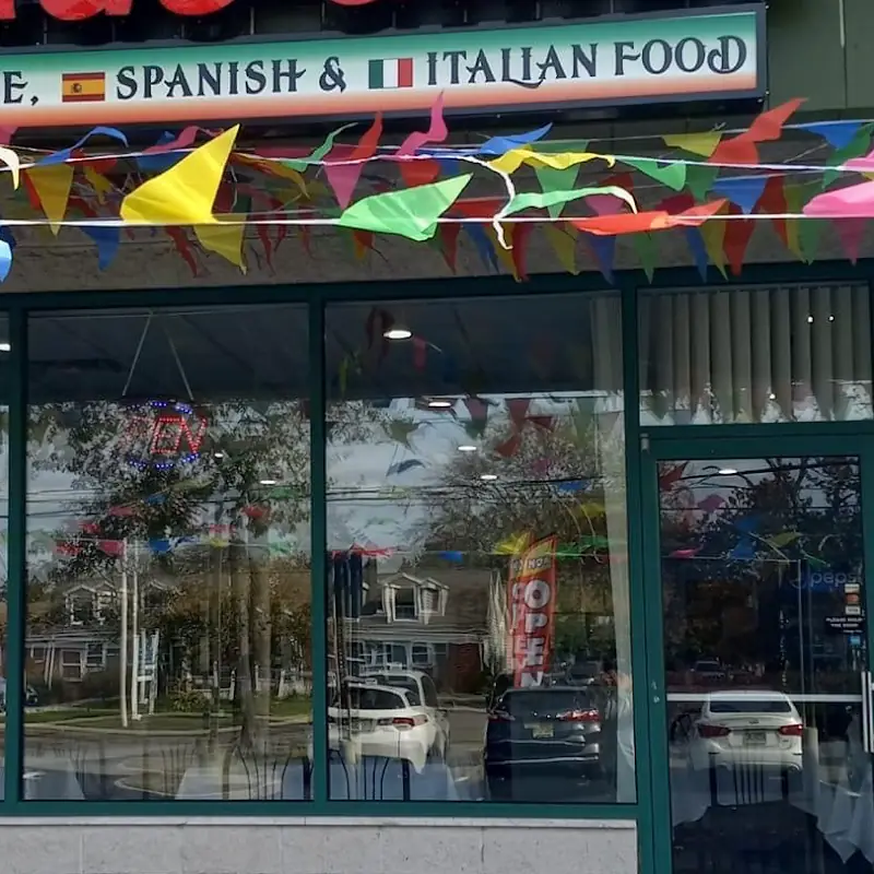 3 Flags Grill & Restaurant