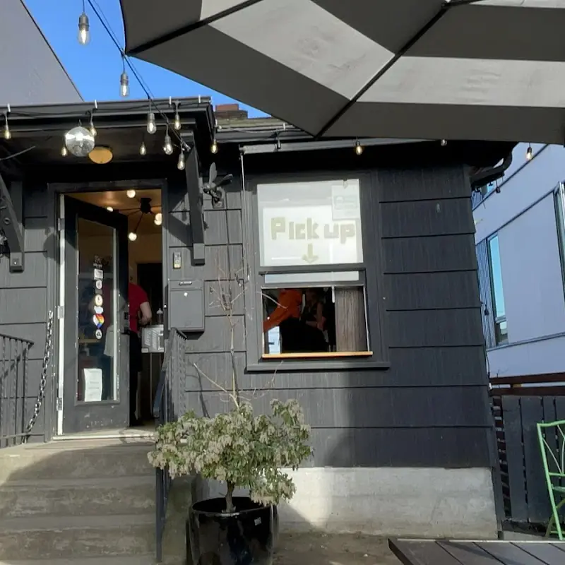 MOTO Pizza West Seattle