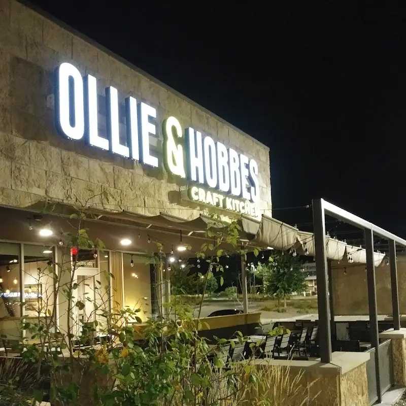 Ollie & Hobbes Craft Kitchen - Papillion