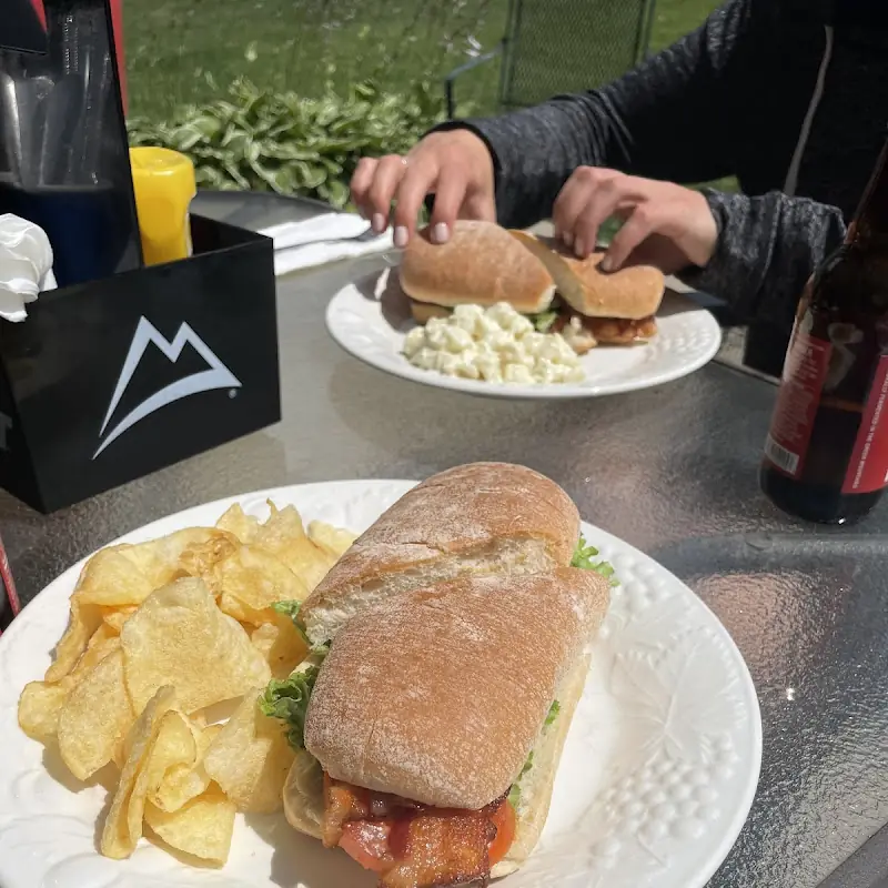 Royview Country Club