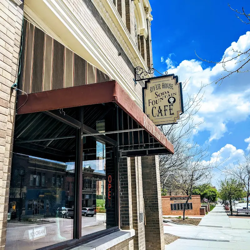 River House Soda Fountain & Cafe