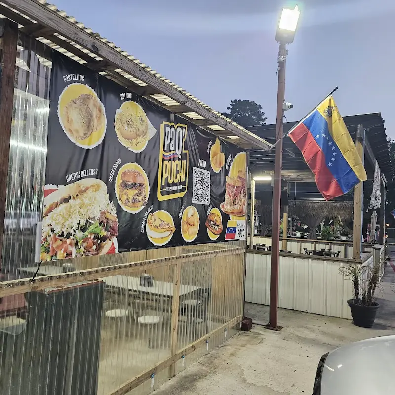 Doble Queso y Cochino Frito / Double Cheese and Fried Pork