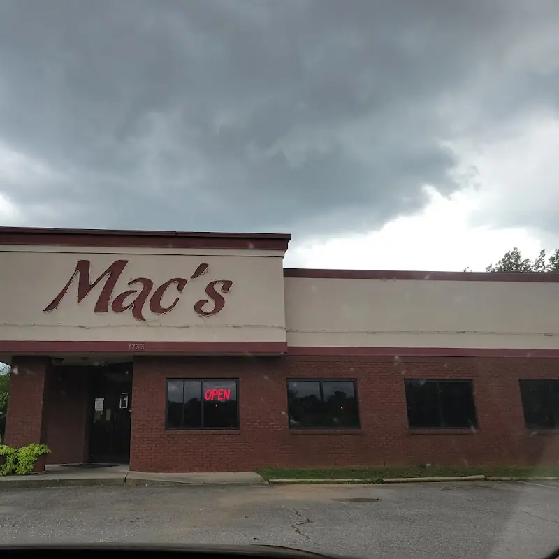 Mac's Sports Bar & Steakhouse