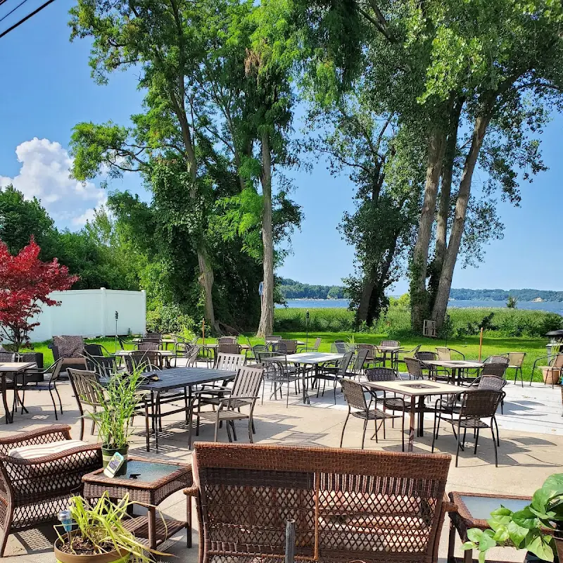 South Bay Bar & Grill