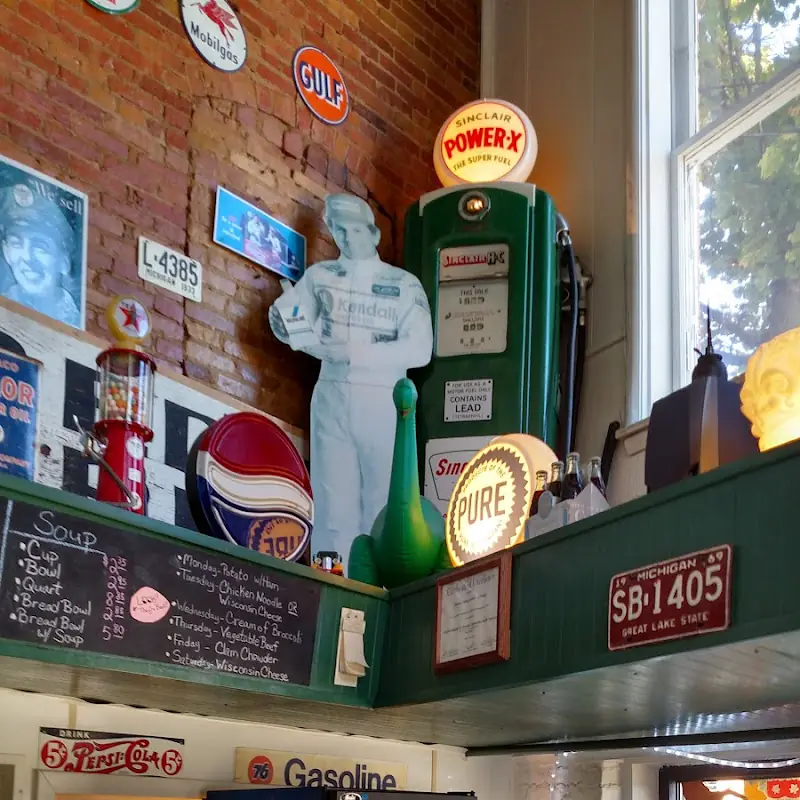 Hillsdale Filling Station Deli