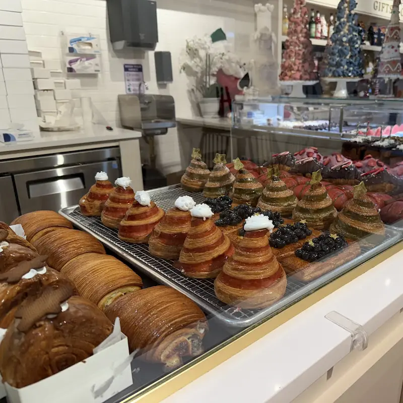Lakon Paris Patisserie