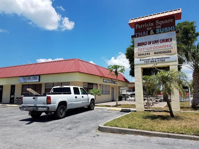 Tom Yum Thai & Sushi Restaurant