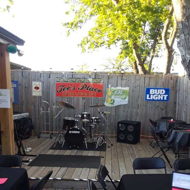 Tee's Place Restaurant & Entertainment