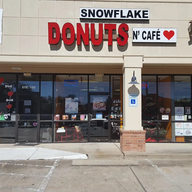 Robin’s Snowflake Donuts & Cafe