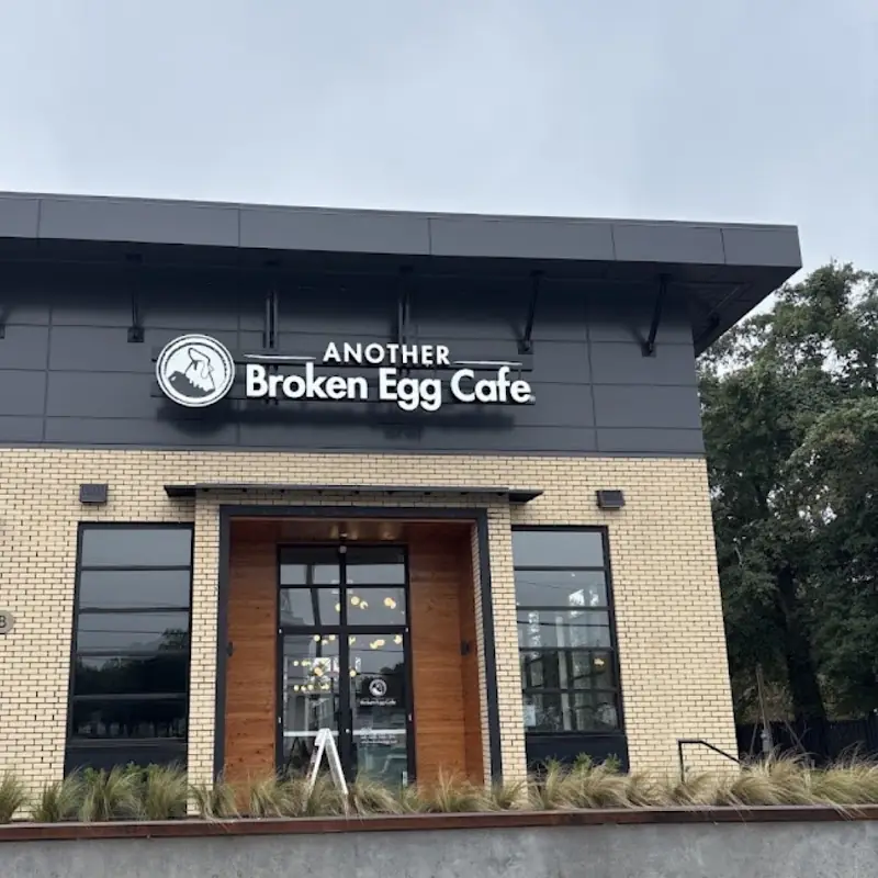 Another Broken Egg Cafe