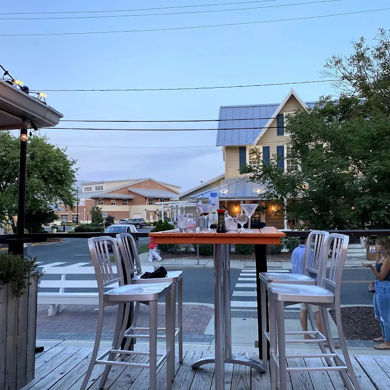 Stingray Sushi Bar + Asian Grill