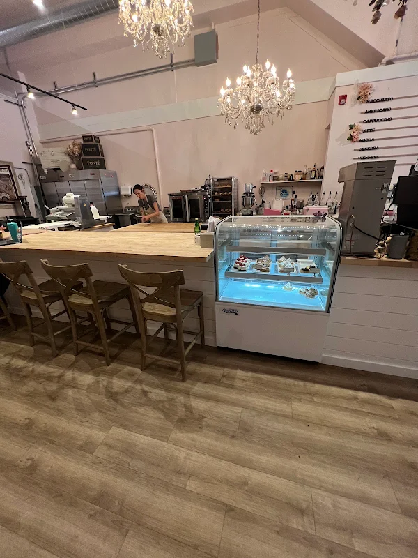 La Vie En Coffee Bar & Bakery