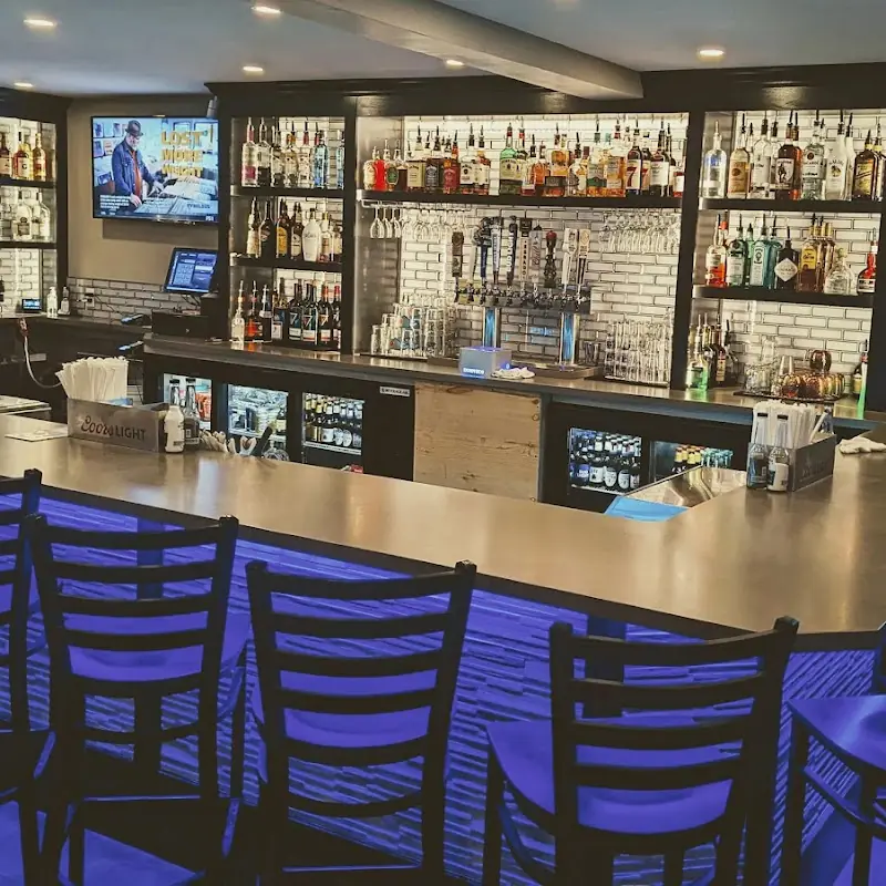 J's Corner Restaurant & Lounge