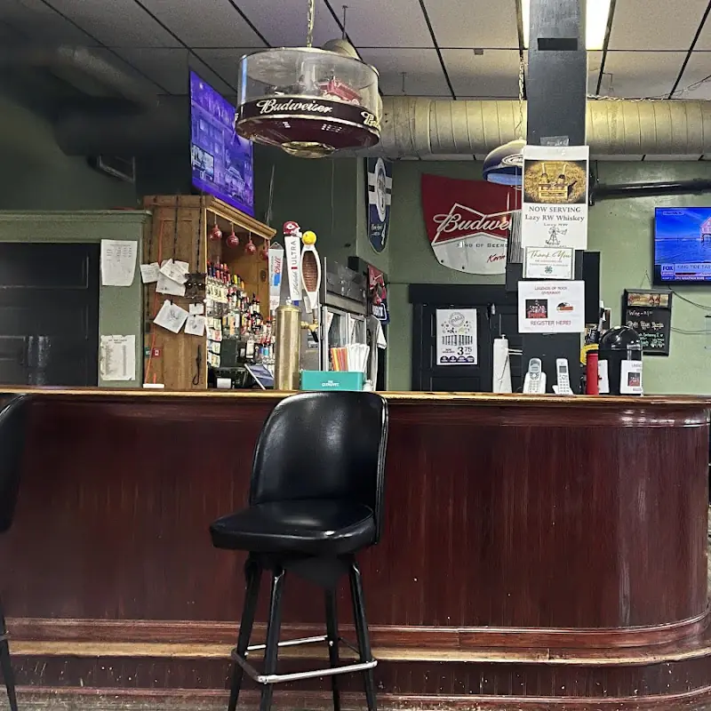 Amateur's Bar 'N Grill