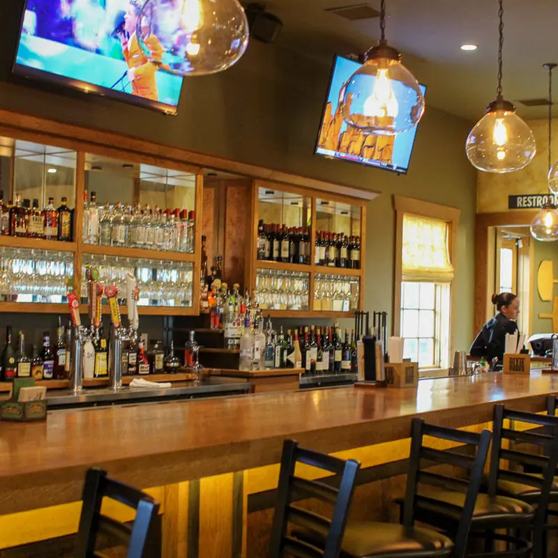 Campagna Italian Cuisine, Wood fired pizzeria