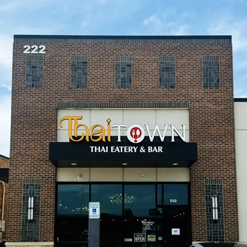 Thai Town (Thai Eatery and Bar)