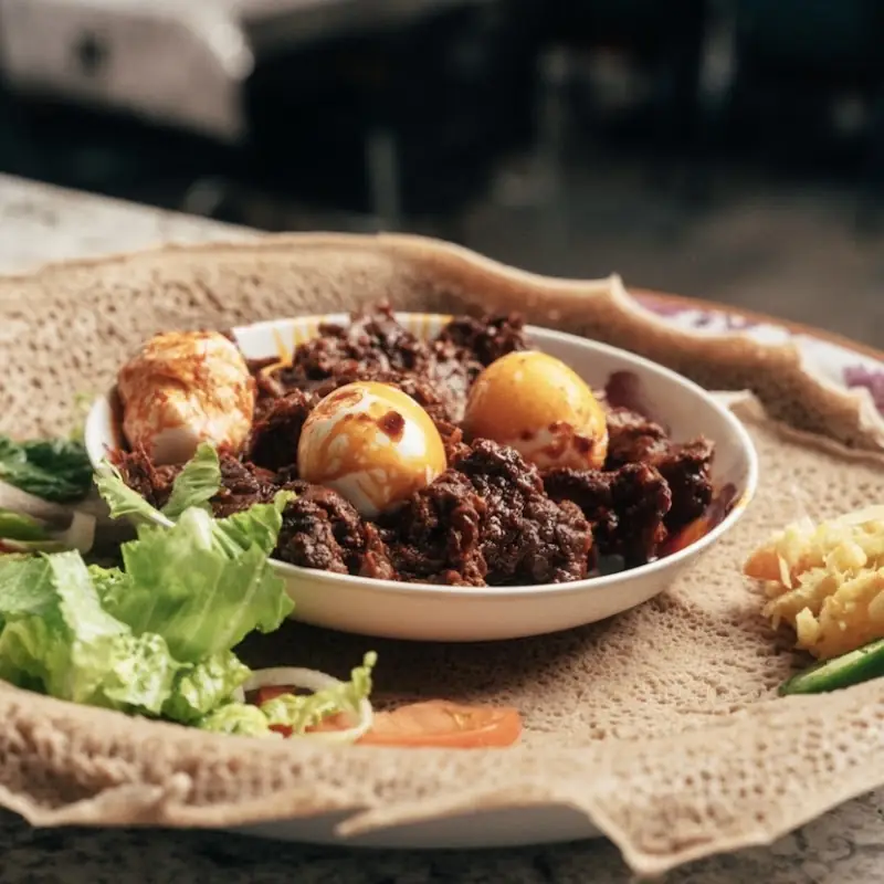 Momona Cafe & Restaurant