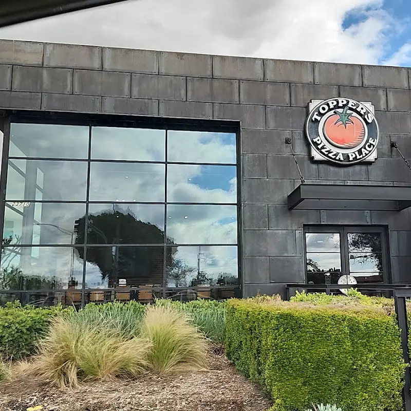Toppers Pizza